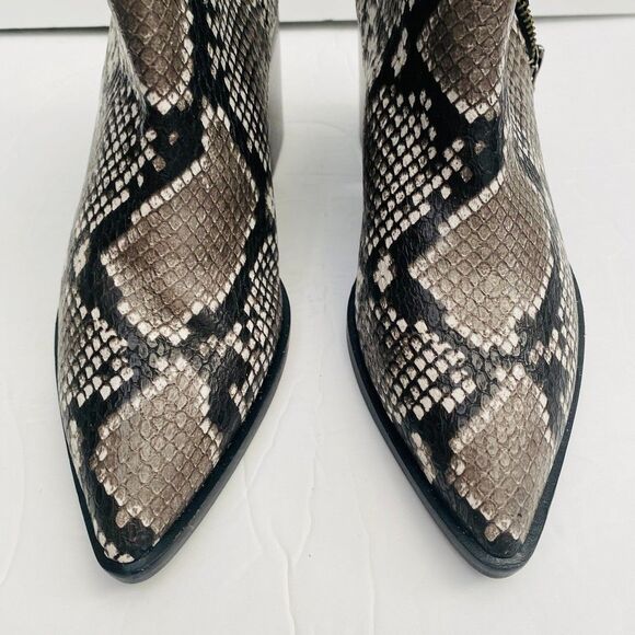 Treasure & Bond Pointed Toe Snake Print Bootie Size 7.5 - Picture 1 of 7